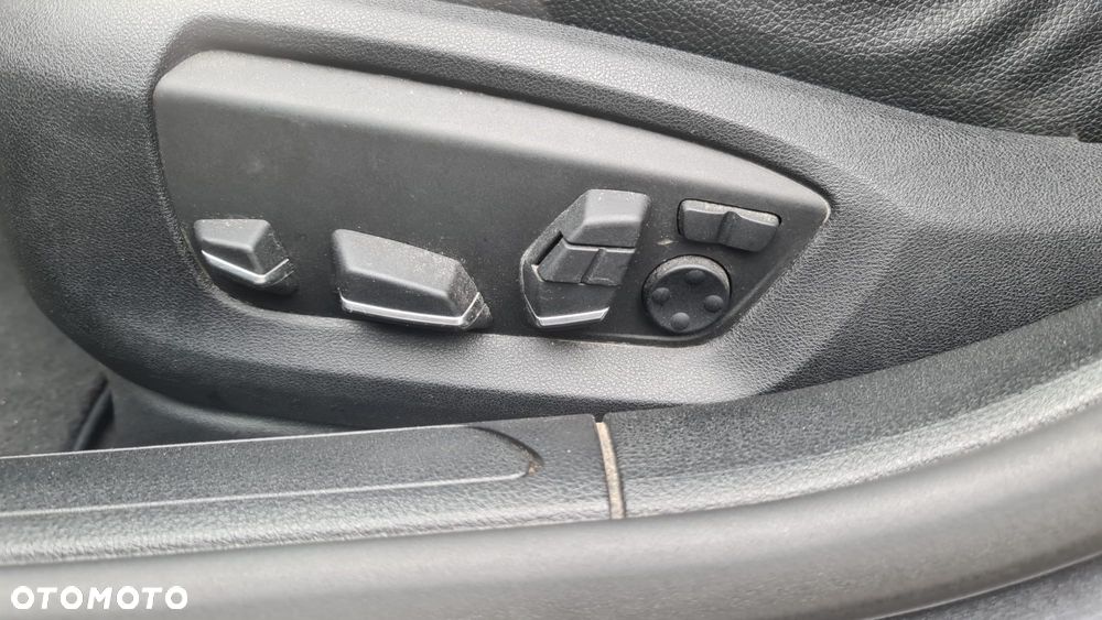 BMW Seria 7 740Li - 9