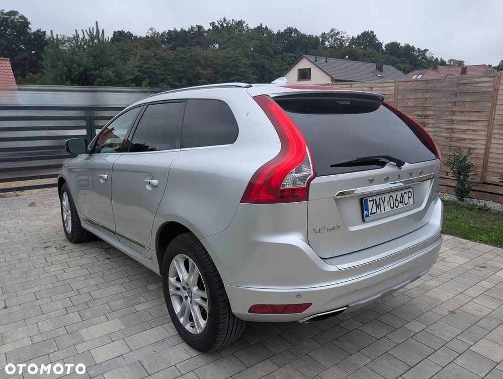 Volvo XC 60 - 25