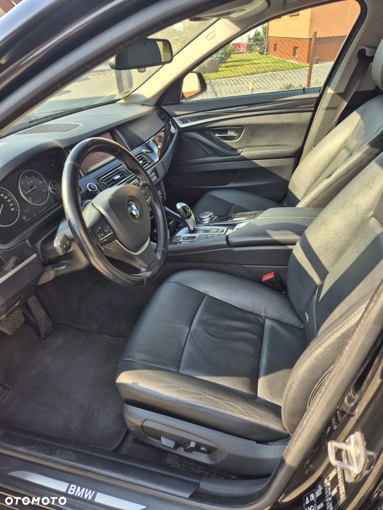 BMW Seria 5 520d xDrive Luxury Line - 13