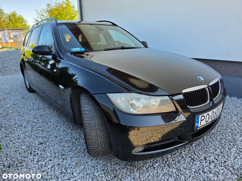 BMW Seria 3 318d - 3