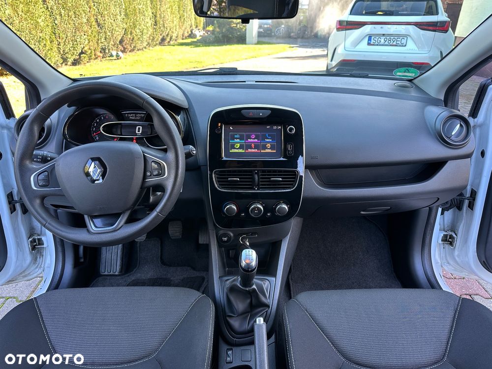 Renault Clio 1.2 16V 75 Limited - 20