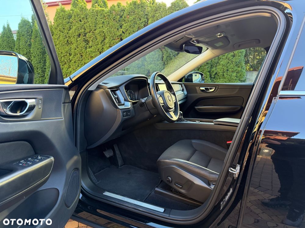 Volvo XC 60 D4 AWD Geartronic Momentum - 20