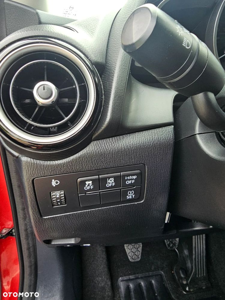 Mazda 2 SKYACTIV-G 90 Red Edition - 10