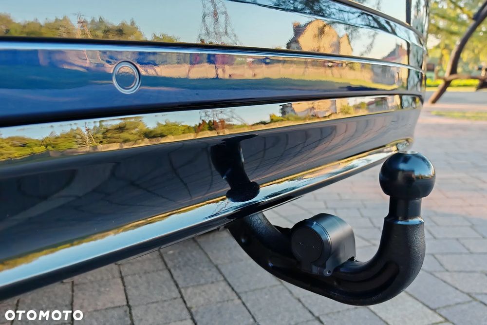 Jaguar F-Pace D200 AWD R-Dynamic SE 90th Anniversary Edition - 14