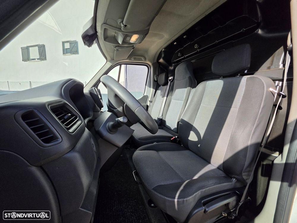 Renault Master 2.3 dCi L3H2 3.5T - 3