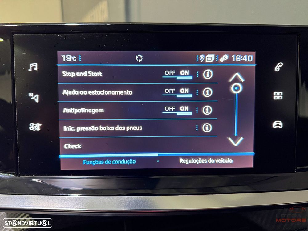 Peugeot 2008 1.2 PureTech Allure EAT8 - 36