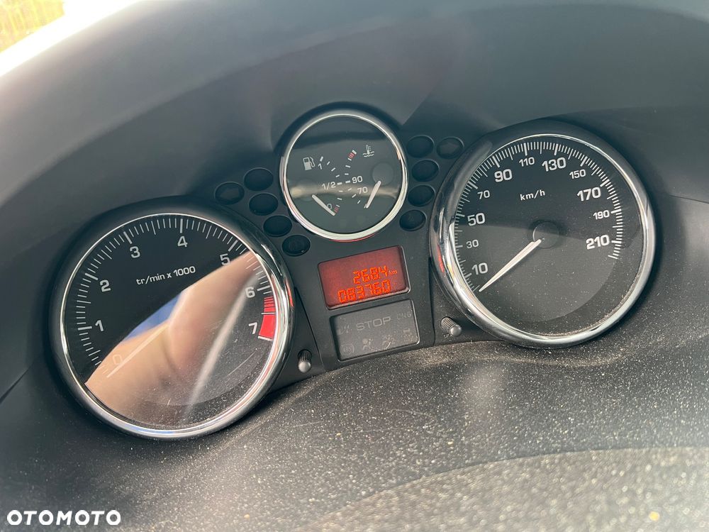 Peugeot 206 - 18