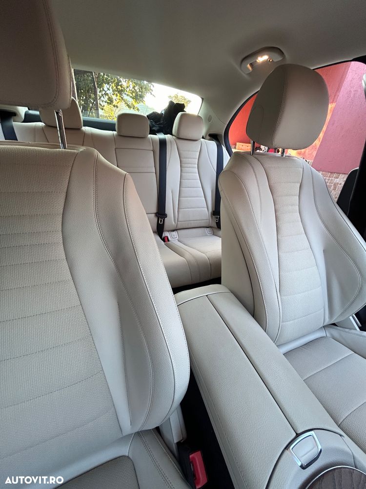 Mercedes-Benz E - 10