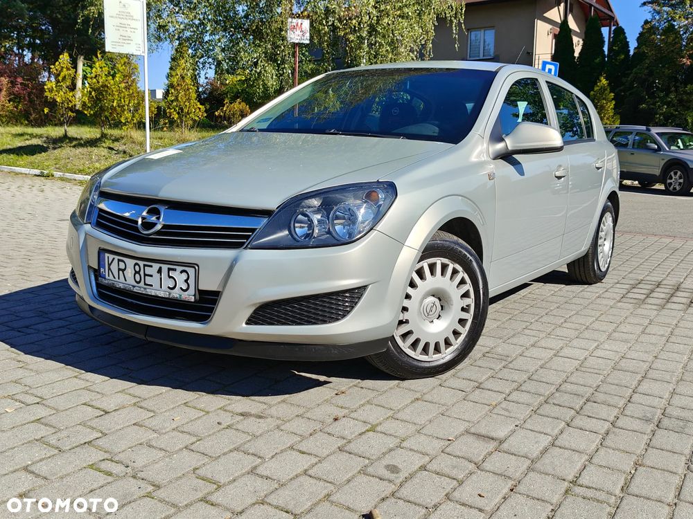 Opel Astra 1.7 CDTI Cosmo - 4