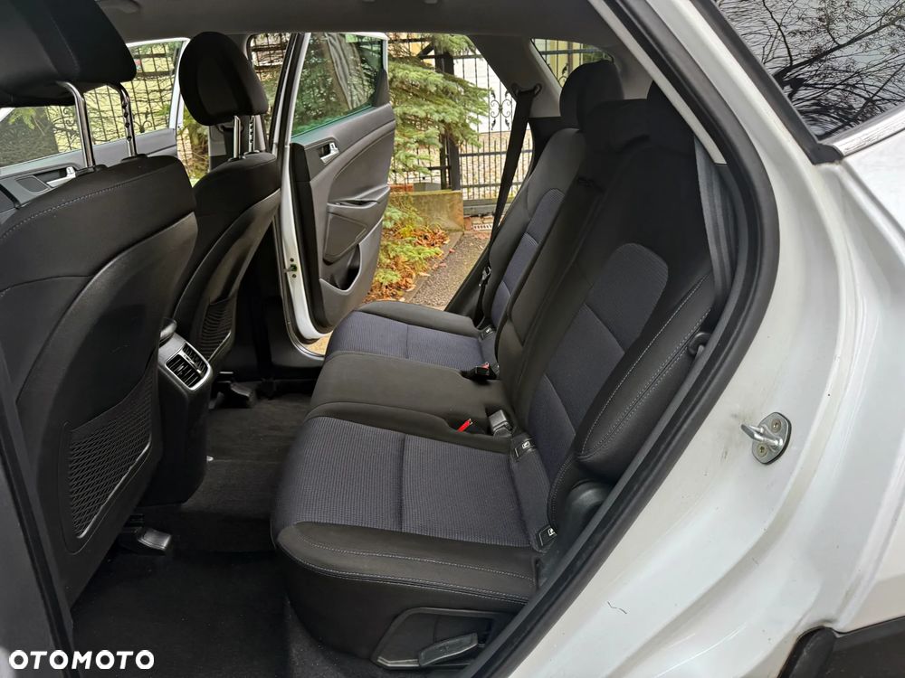 Hyundai Tucson 1.7 CRDI BlueDrive GO 2WD - 14