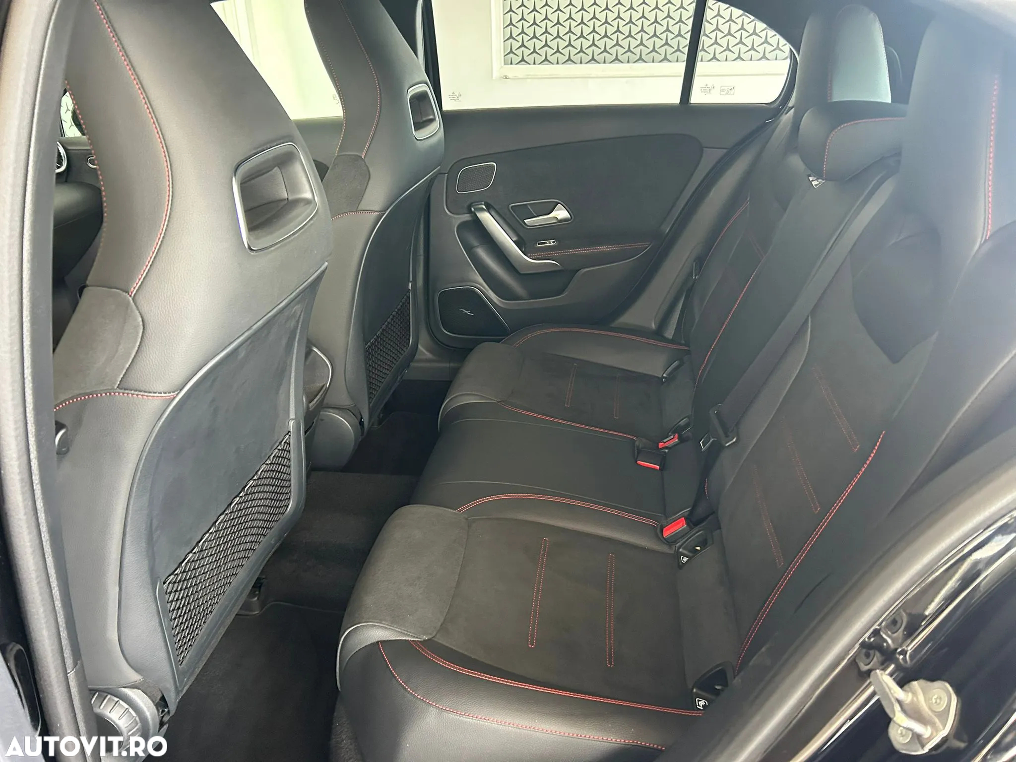 Mercedes-Benz A 220 d 8G-DCT AMG Line - 12