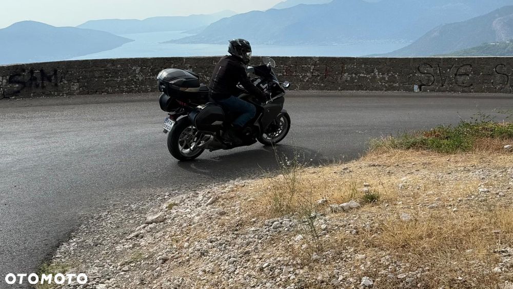 Honda VFR - 28