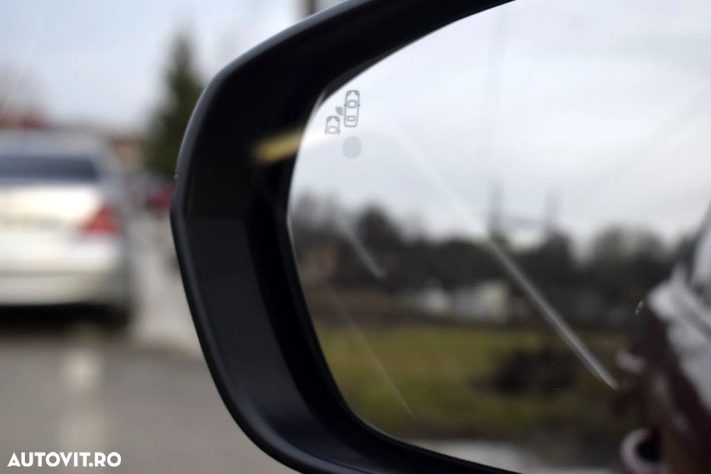 Peugeot 3008 PureTech 130 Stop & Start GPF EAT8 Allure - 29