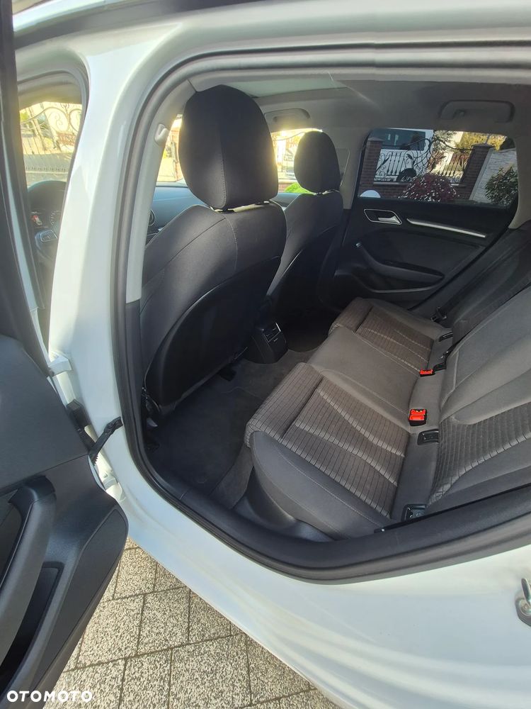 Audi A3 Sportback 1.4 TFSI Ambition - 9