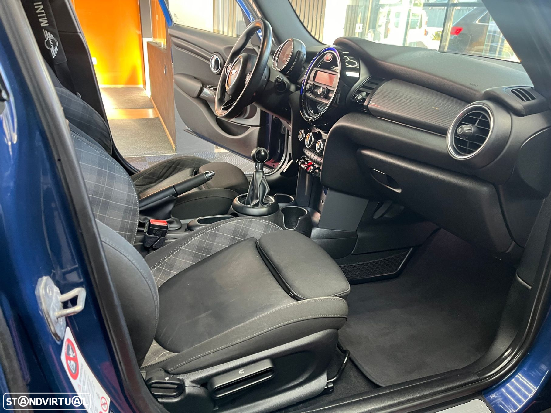 MINI 5 Portas Cooper D - 9