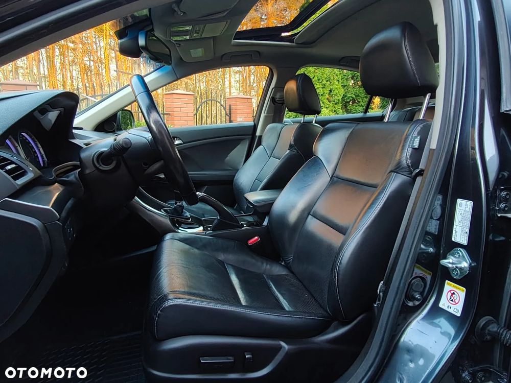 Honda Accord 2.0 Executive Navi - 16