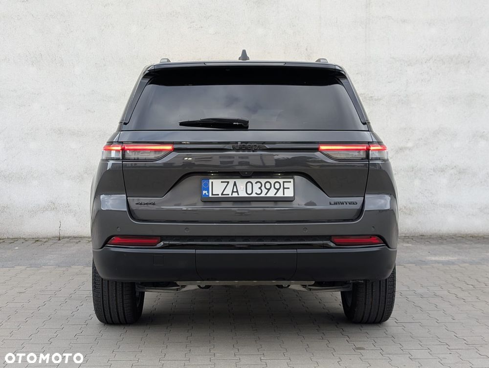 Jeep Grand Cherokee - 15
