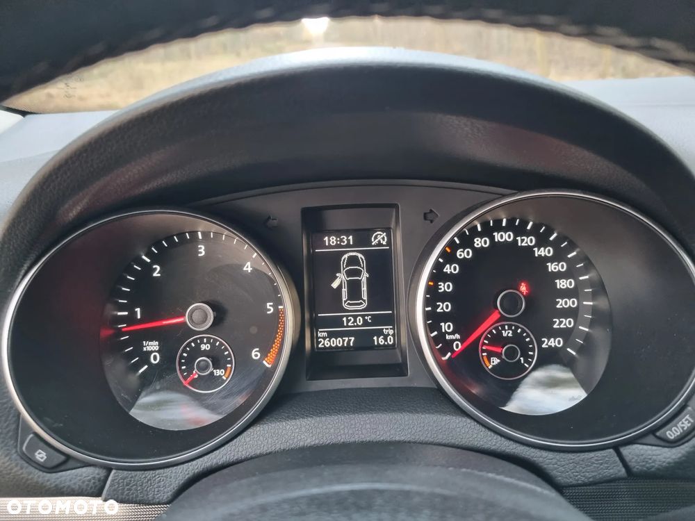 Volkswagen Golf 1.6 TDI DPF BlueMotion Technology Style - 13