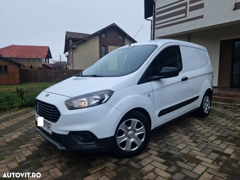 Ford Tourneo Courier - 1