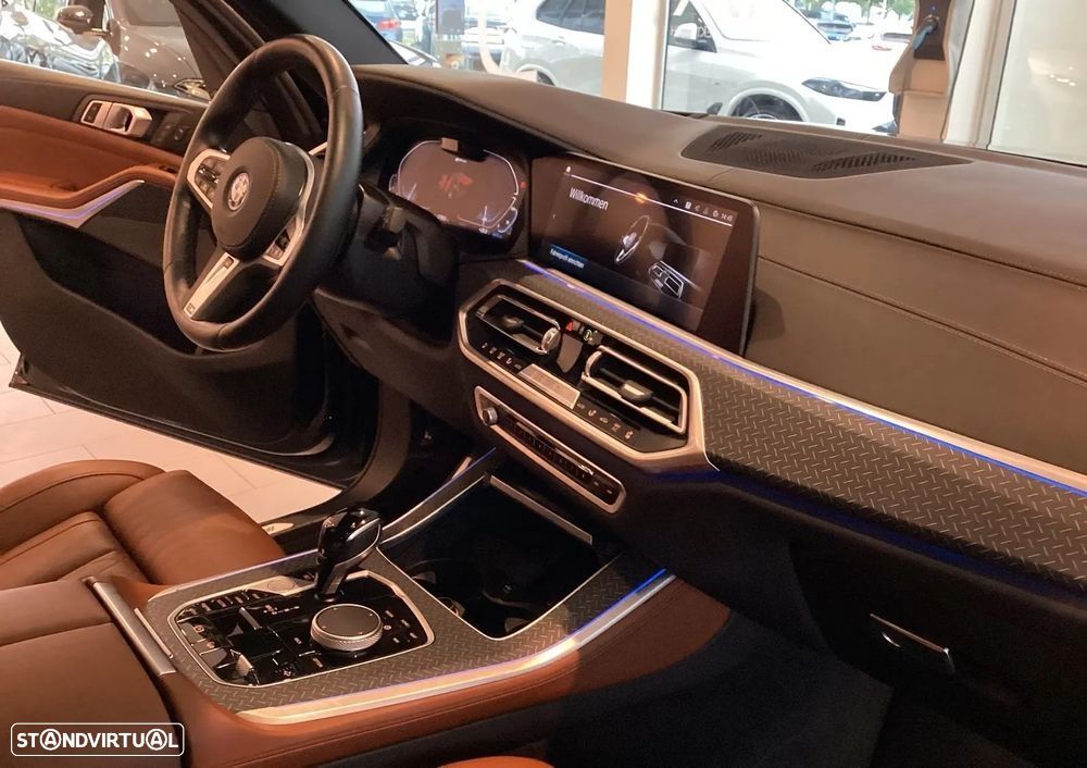 BMW X5 45 e xDrive Pack M — fotografia 9