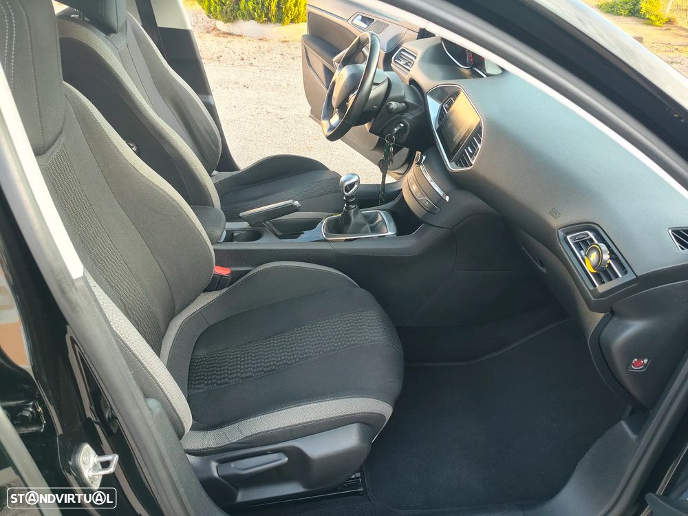 Peugeot 308 SW 1.6 BlueHDi Style J17 - 11