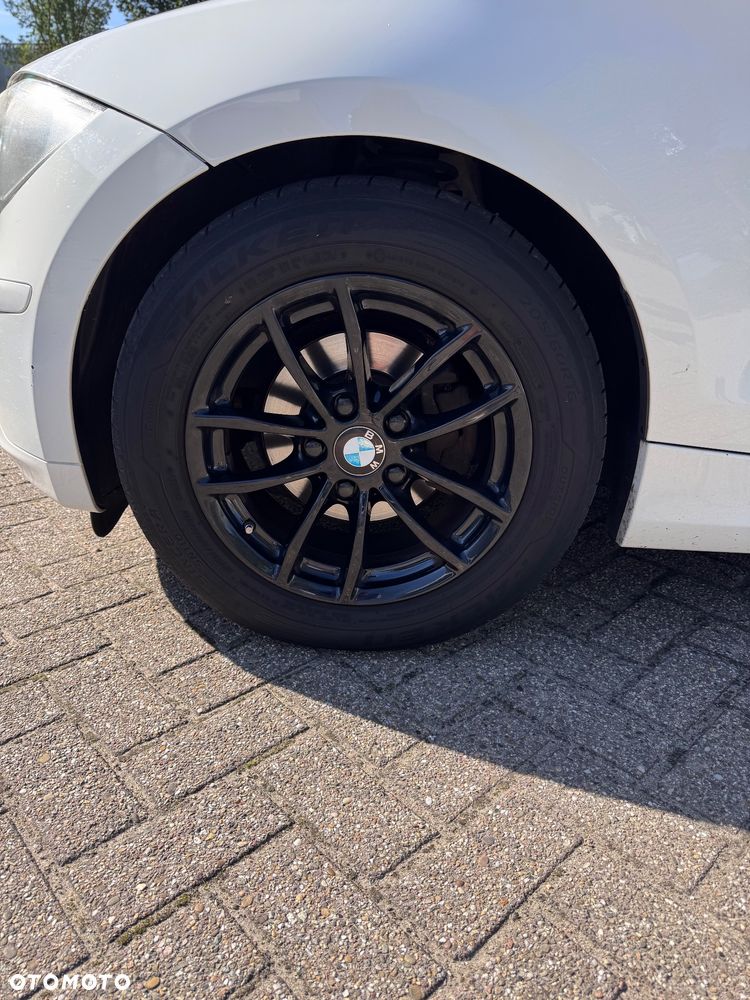 BMW Seria 1 116i - 14
