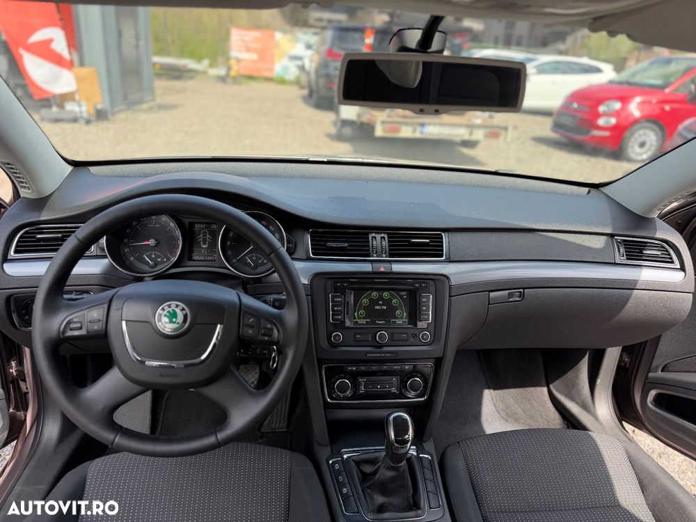 Skoda Superb 1.6 TDI Ambition - 4