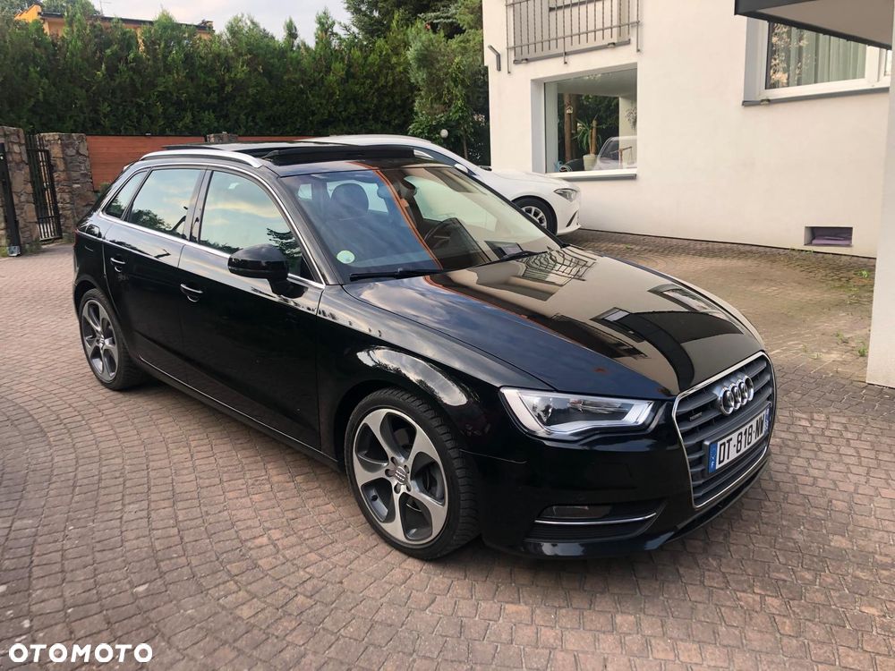Audi A3 Sportback 2.0 TDI (clean diesel) quattro S tronic Ambiente - 2