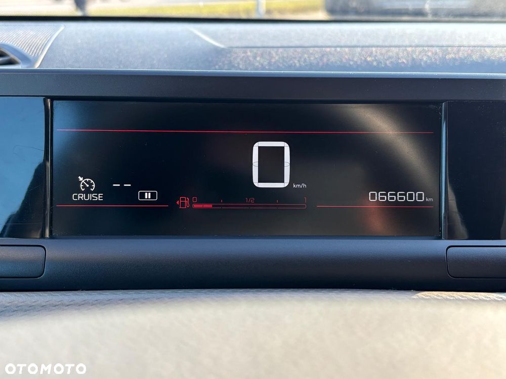 Citroën C4 Cactus 1.5 BlueHDi Shine Pack - 29