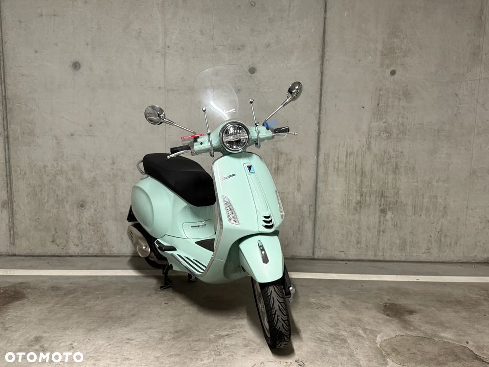 Vespa Primavera - 2
