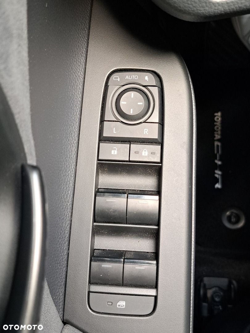 Toyota C-HR 1.8 Hybrid Executive - 21