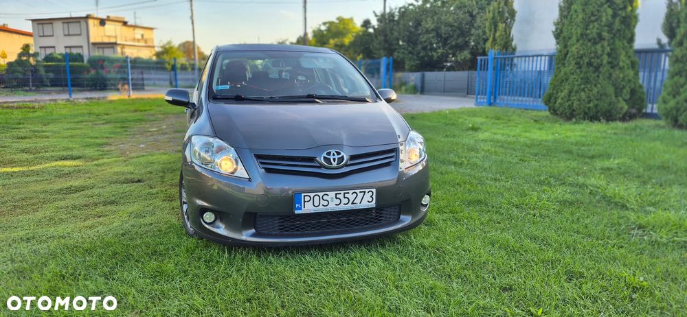 Toyota Auris - 2