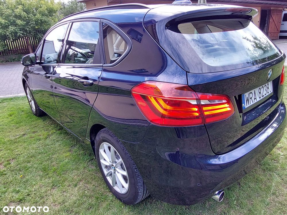BMW Seria 2 218i - 11