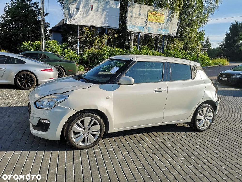 Suzuki Swift 1.2 Premium Plus - 8