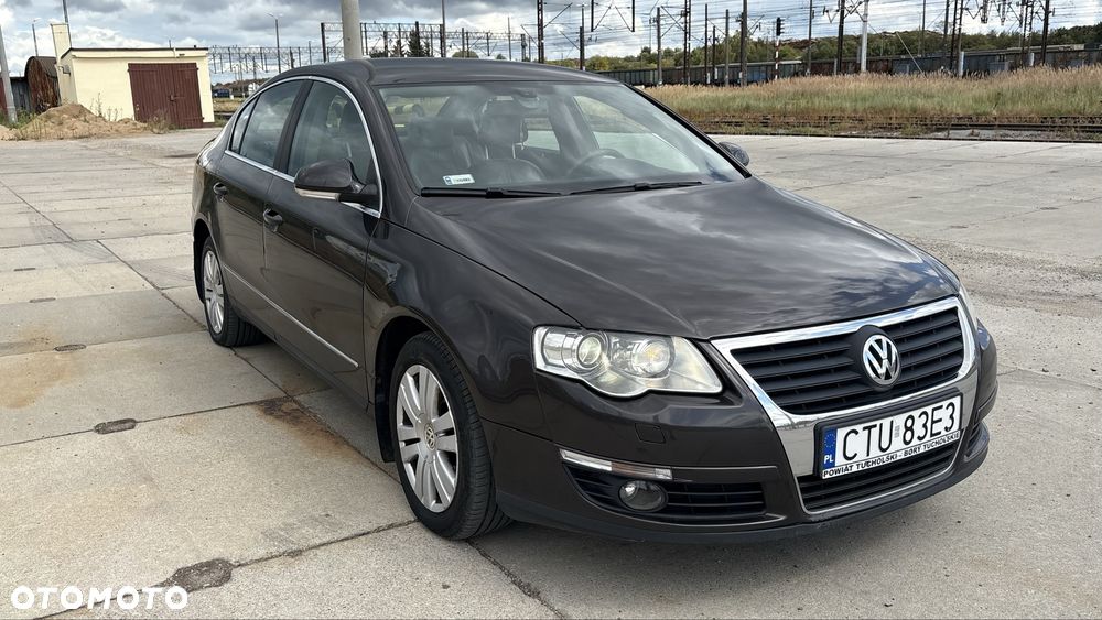 Volkswagen Passat - 3