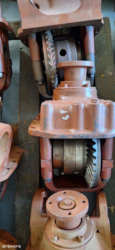 Dyferencjał Case 688 888 - 3