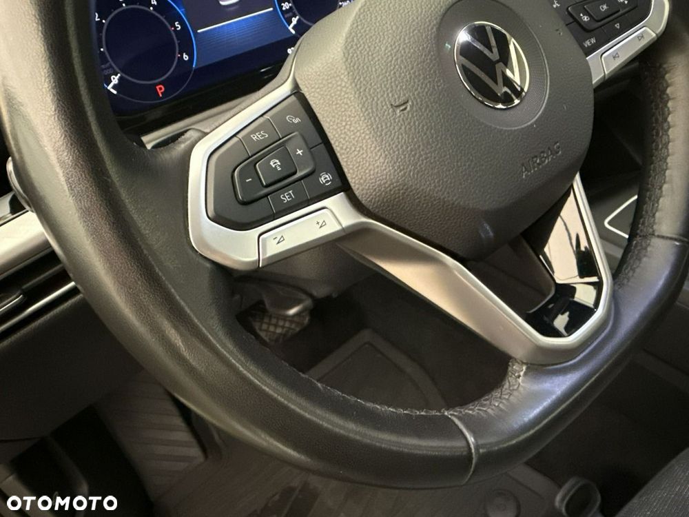 Volkswagen Golf - 23