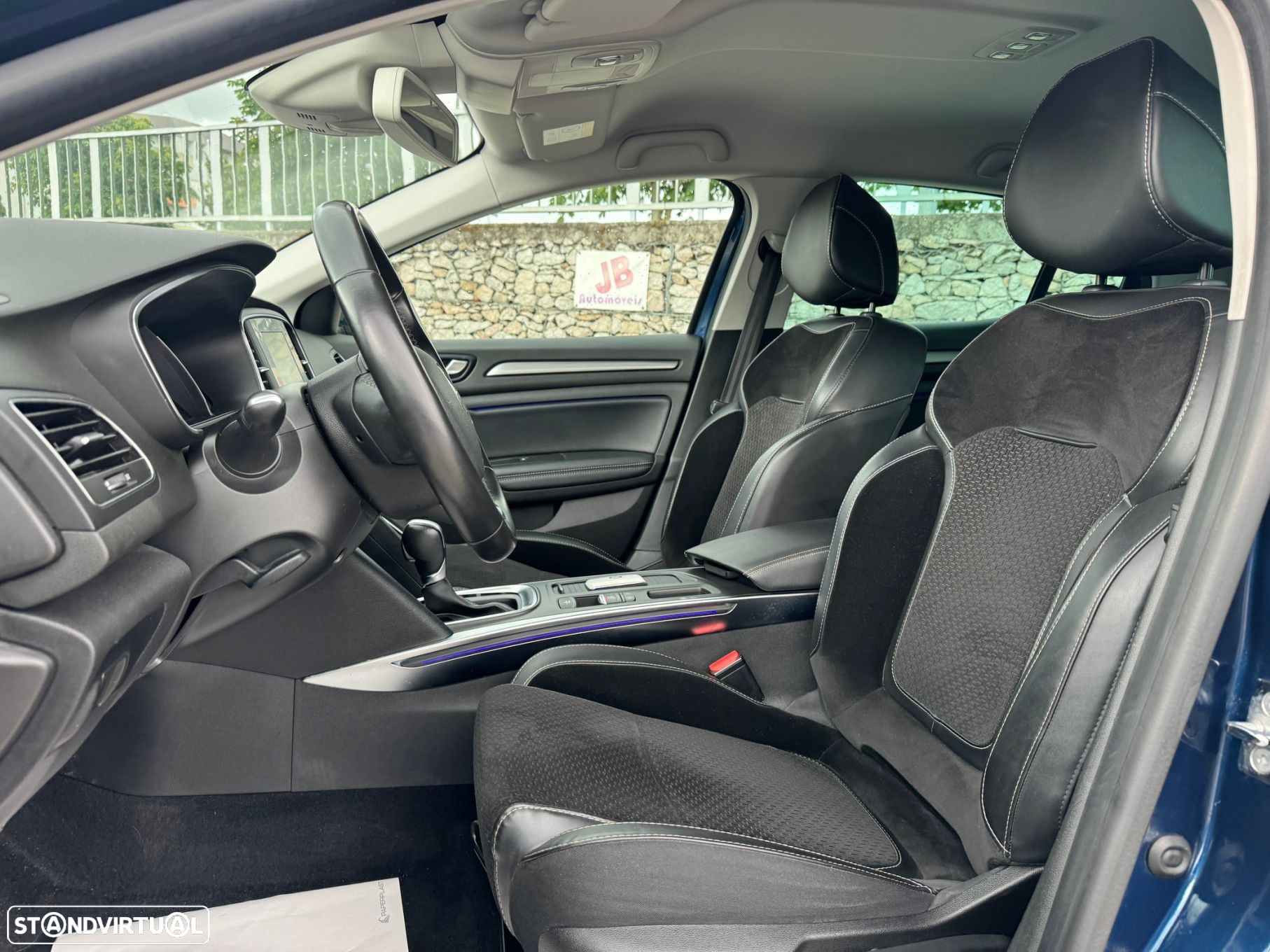 Renault Mégane ENERGY dCi 110 EDC INTENS - 9