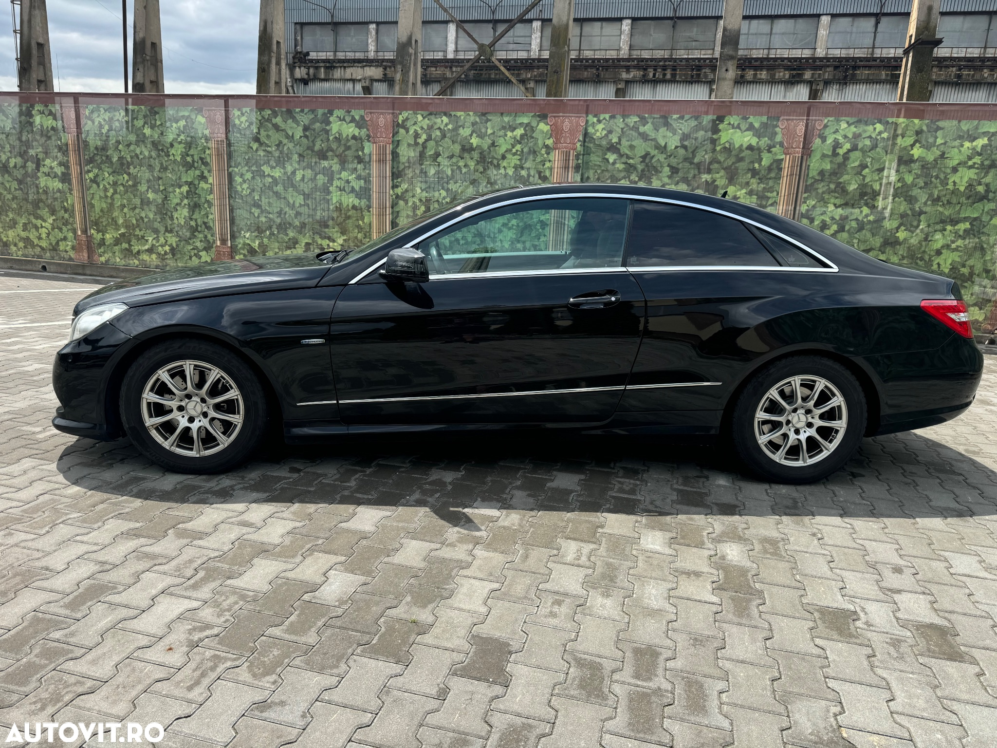 Mercedes-Benz E 220 CDI Coupe 7G-TRONIC - 4
