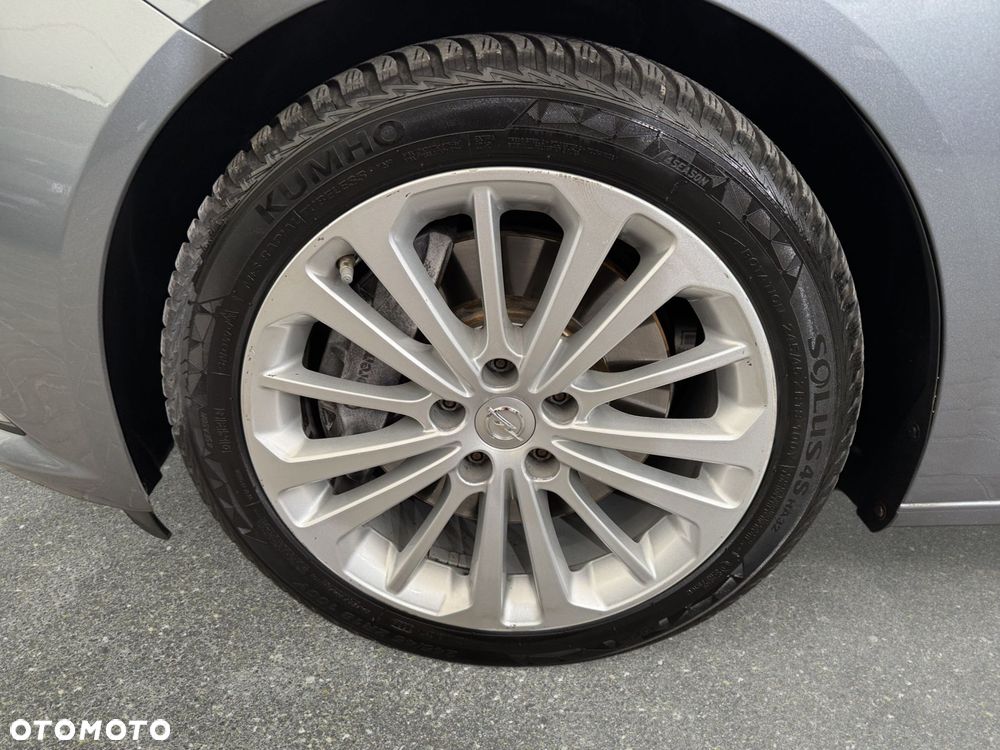 Opel Insignia - 11