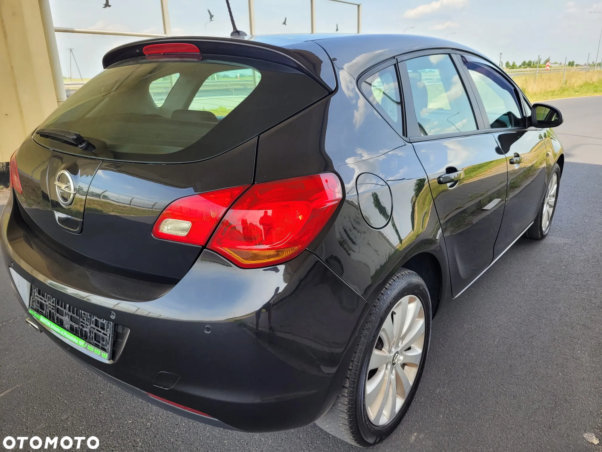 Opel Astra IV 1.4 T Energy EU6 - 12