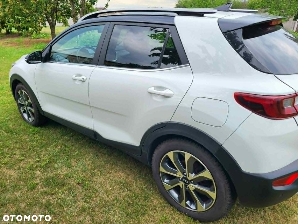 Kia Stonic 1.6 CRDi SCR L - 3