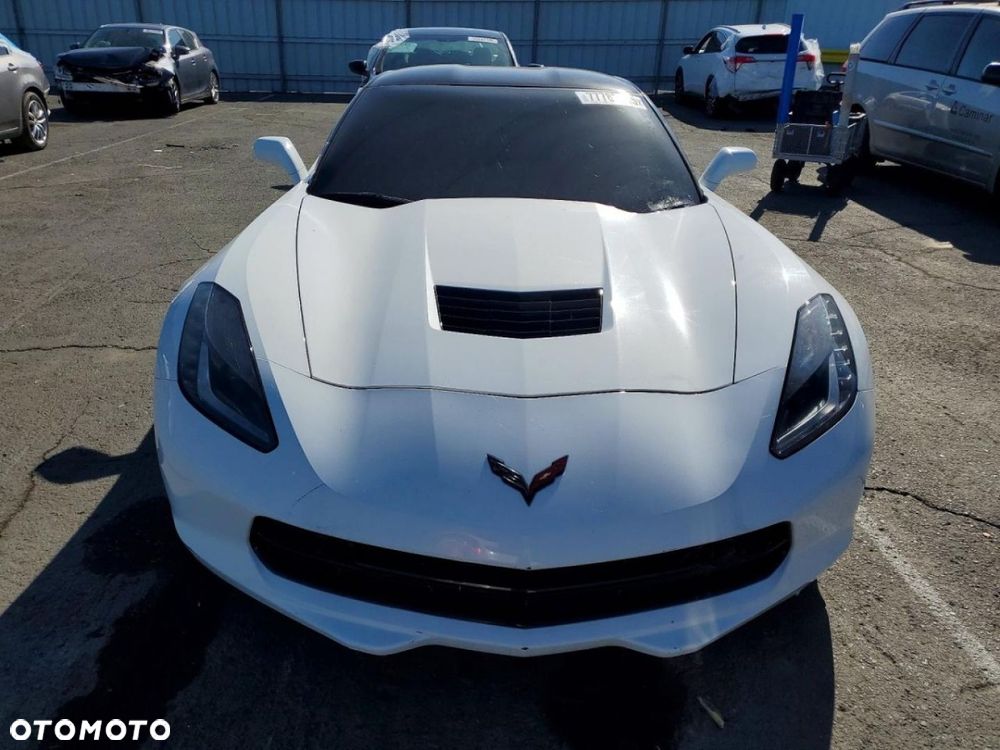 Chevrolet Corvette - 2
