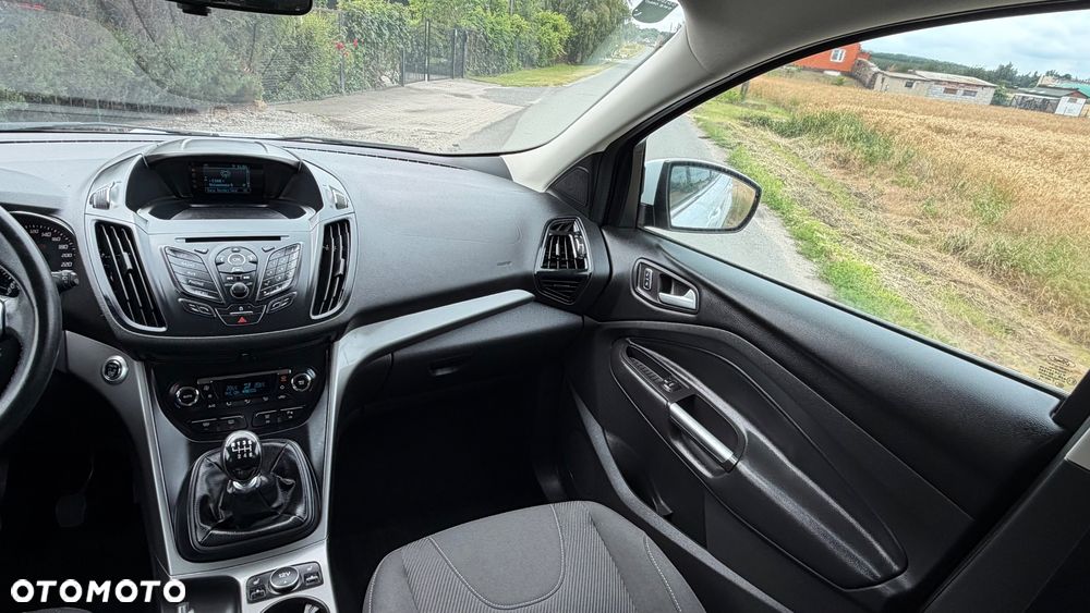 Ford Kuga - 33