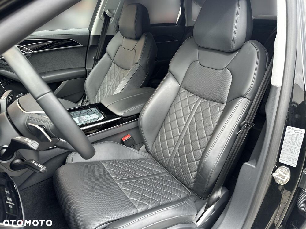 Audi A8 - 24