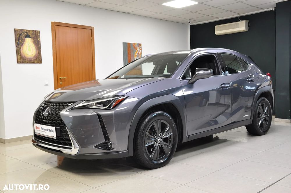 Lexus UX 250h FWD Executive - 1