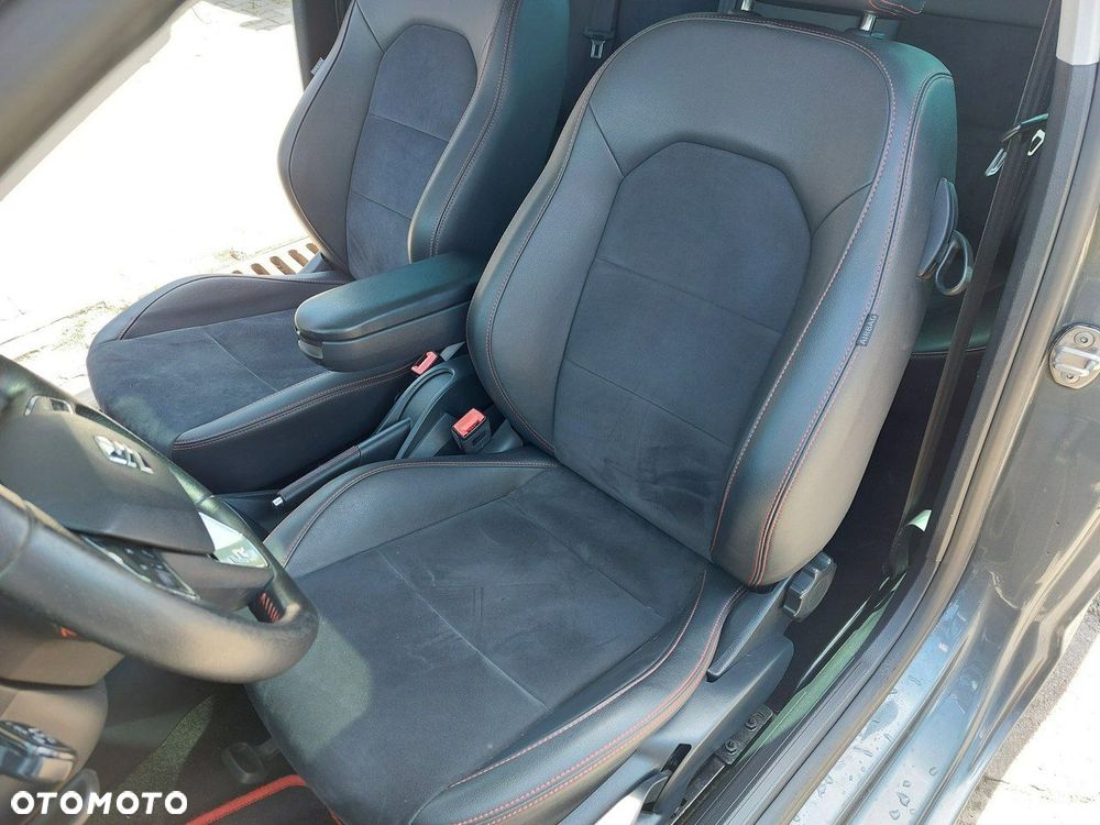Seat Ibiza SC 1.2 TSI FR - 12