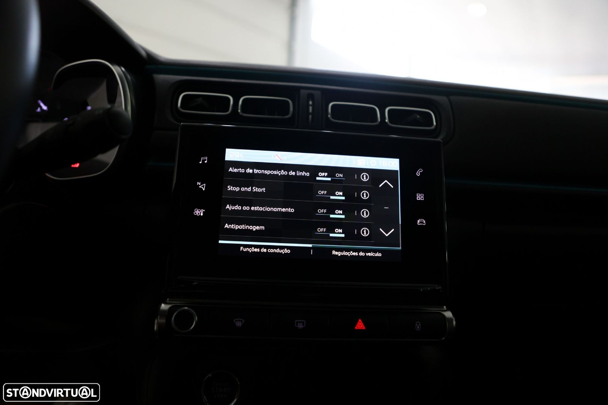 Citroën C3 1.2 PureTech Shine - 30