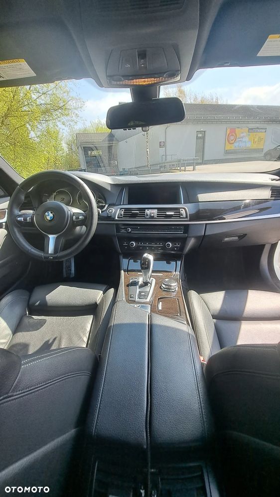 BMW Seria 5 528i - 13