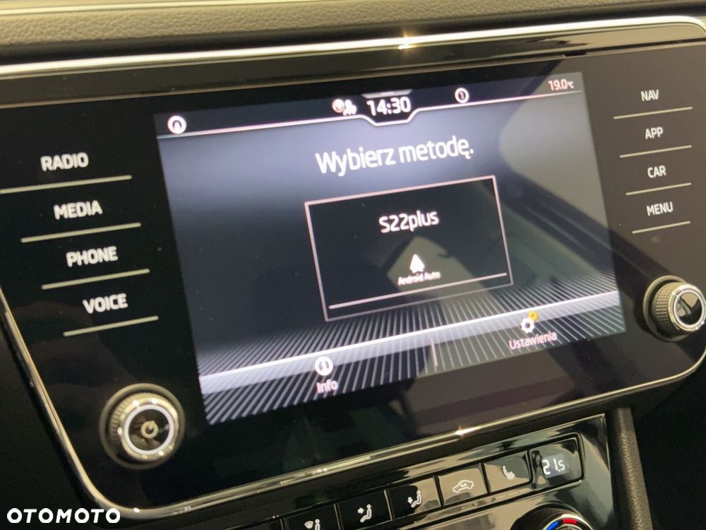 Skoda Superb 2.0 TDI SCR Ambition DSG - 32